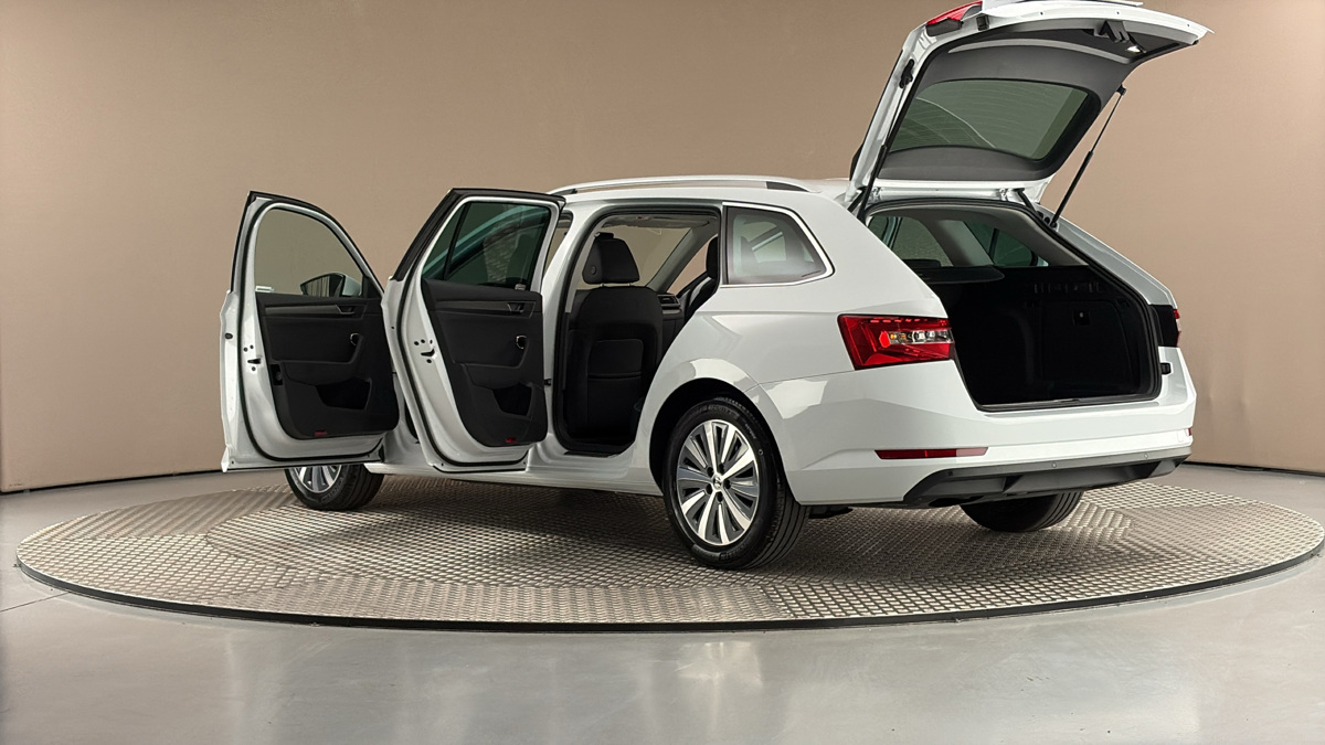 Škoda Superb - 7