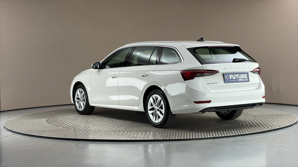 Škoda Octavia - 2