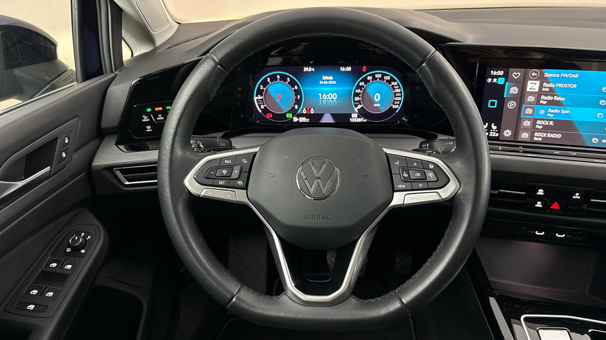 Volkswagen Golf - 9