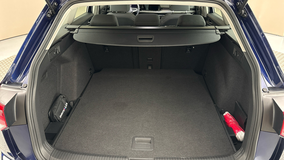 Volkswagen Golf - 17