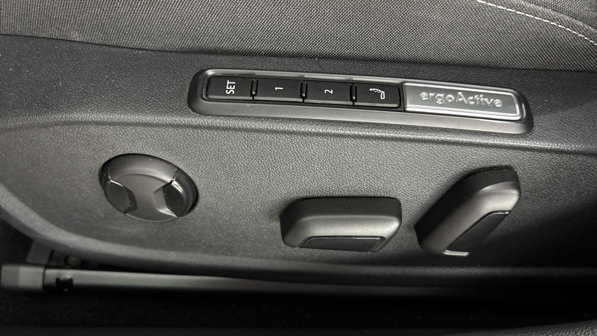 Volkswagen Golf - 20