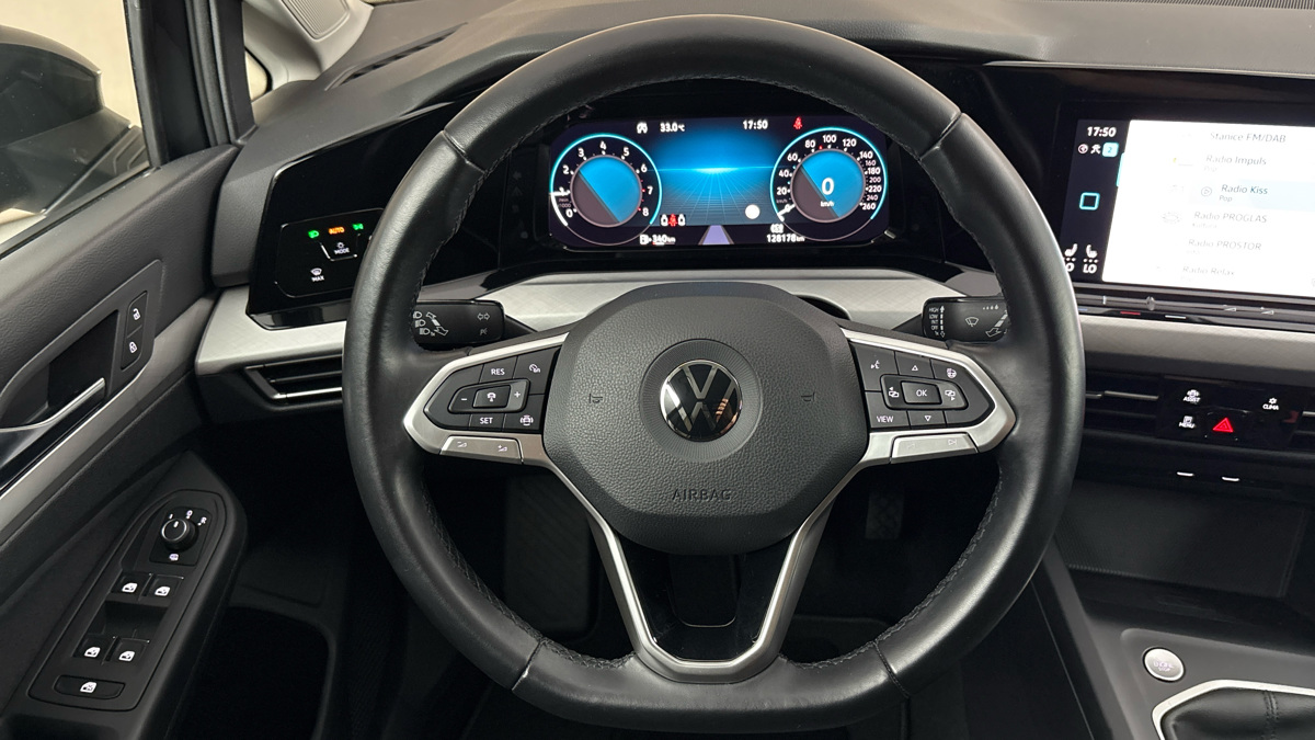 Volkswagen Golf - 9