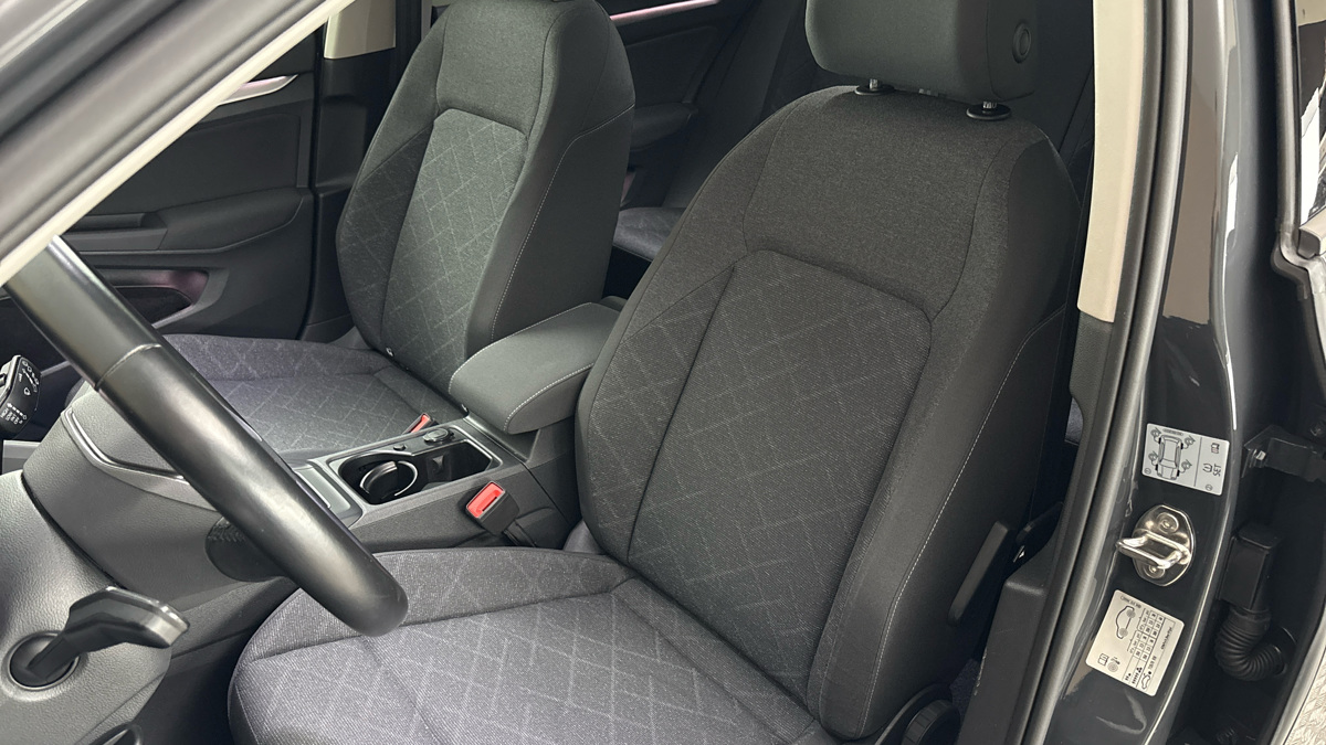Volkswagen Golf - 15