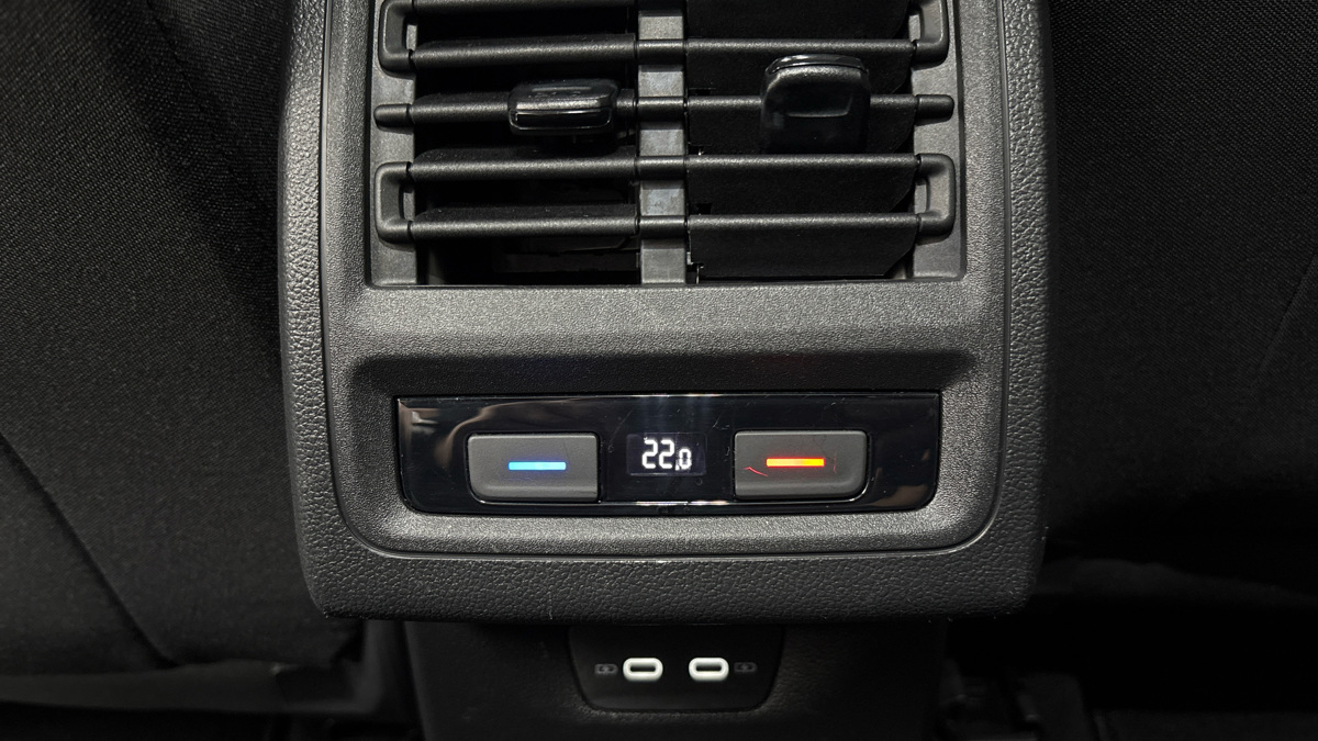 Volkswagen Golf - 20