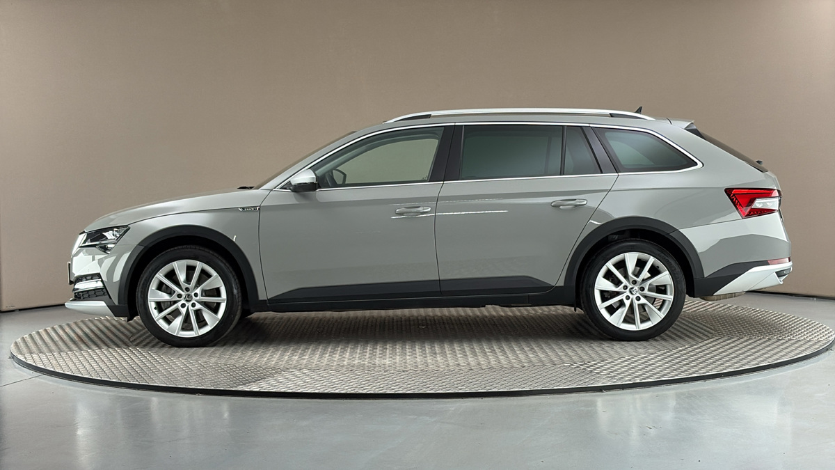Škoda Superb - 4