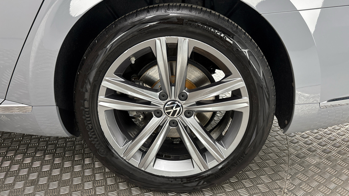 Volkswagen Arteon - 19