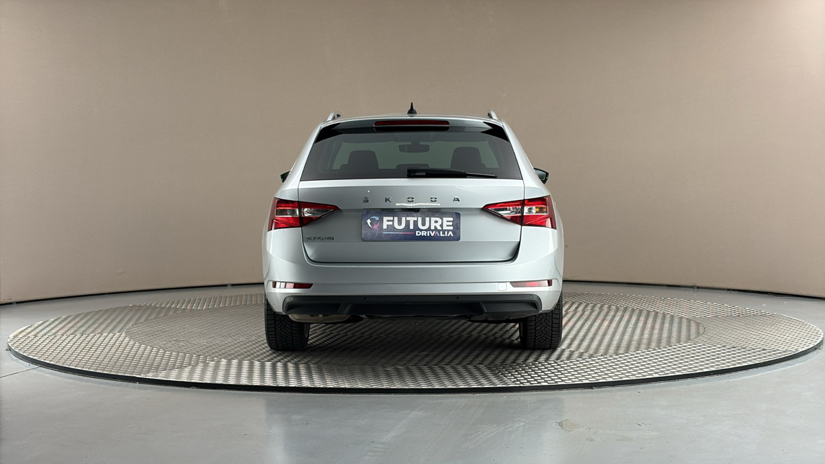 Škoda Superb - 5