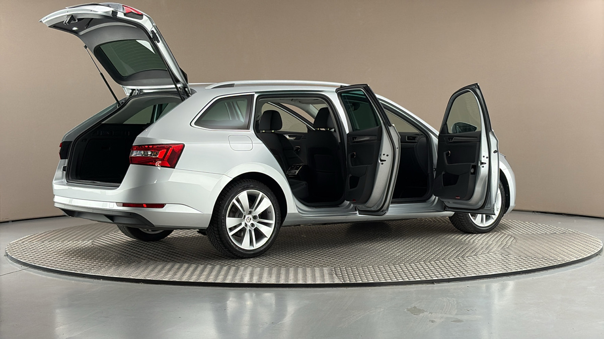 Škoda Superb - 6