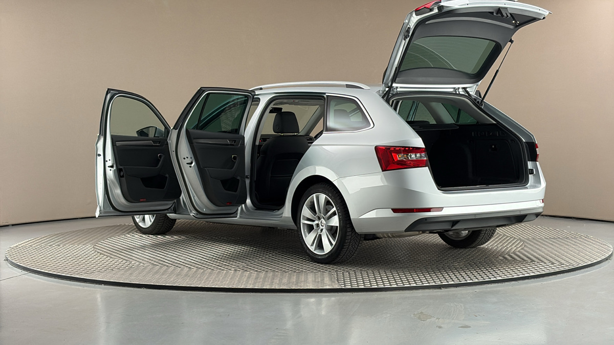Škoda Superb - 7