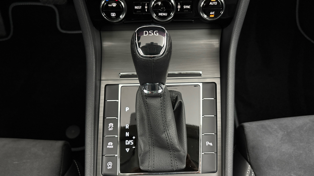 Škoda Superb - 26