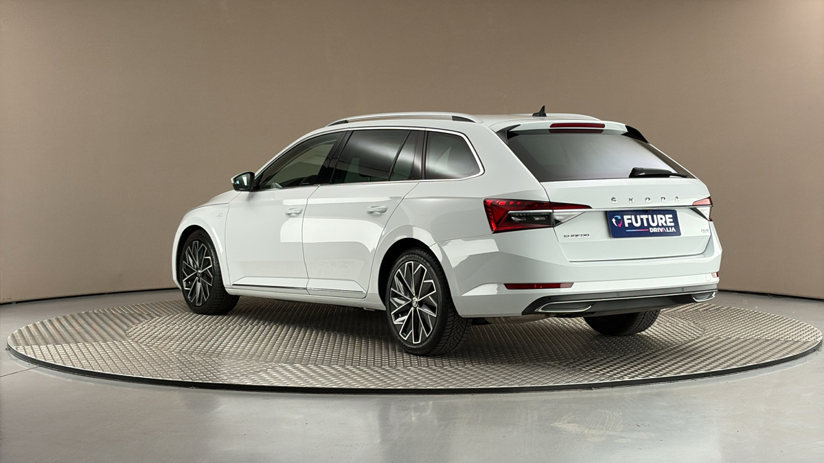 Škoda Superb - 2
