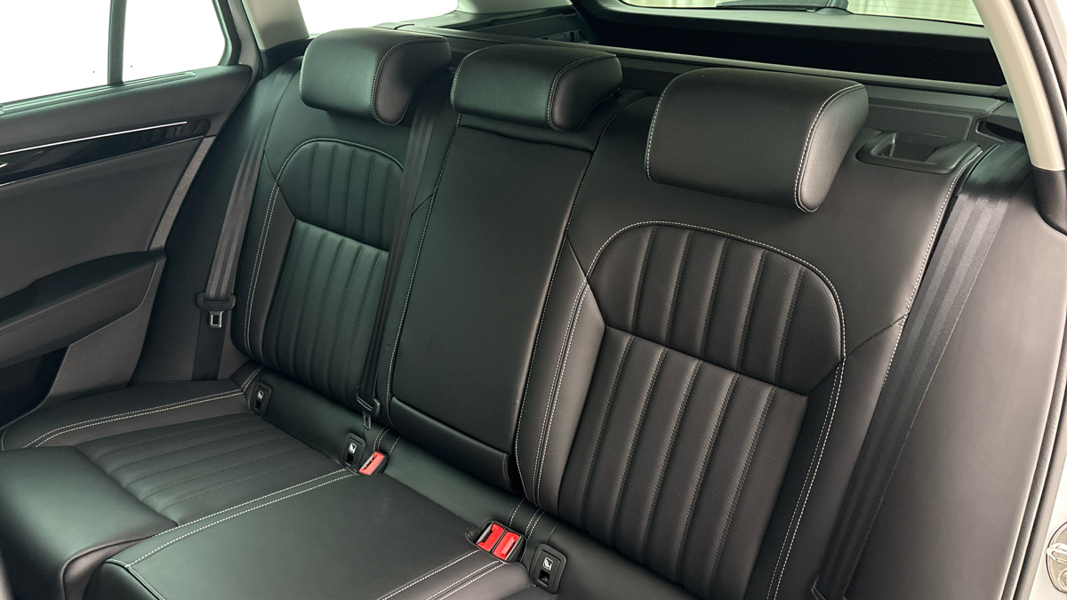 Škoda Superb - 16