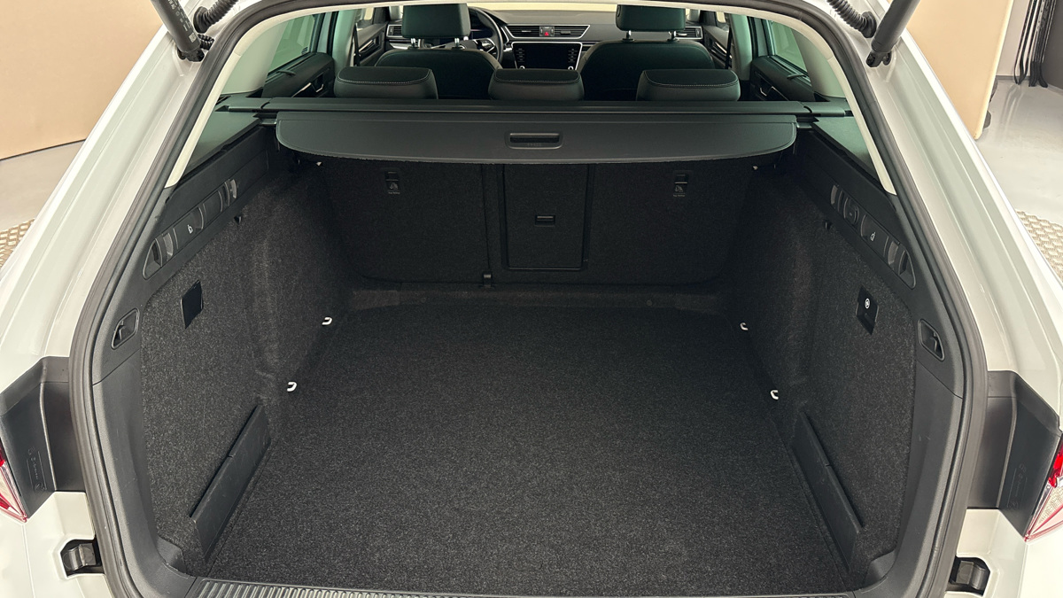 Škoda Superb - 17