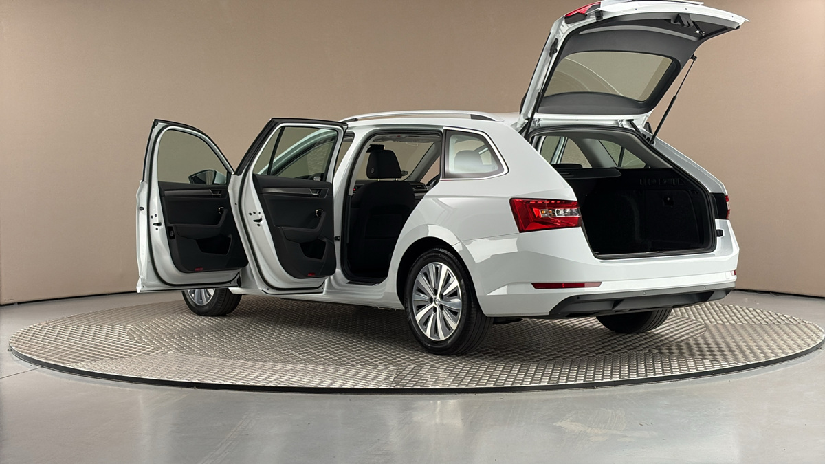 Škoda Superb - 7