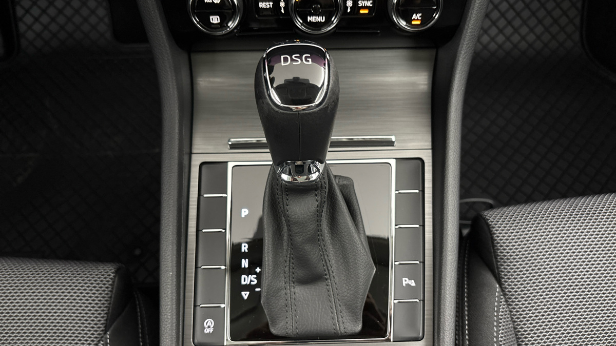 Škoda Superb - 22