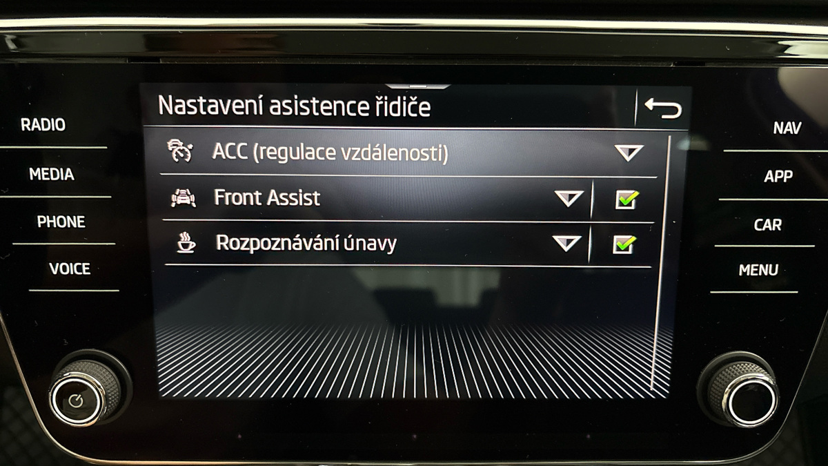 Škoda Superb - 23