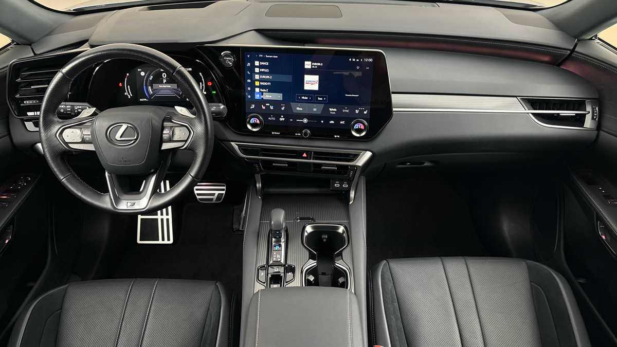 Lexus RX - 8