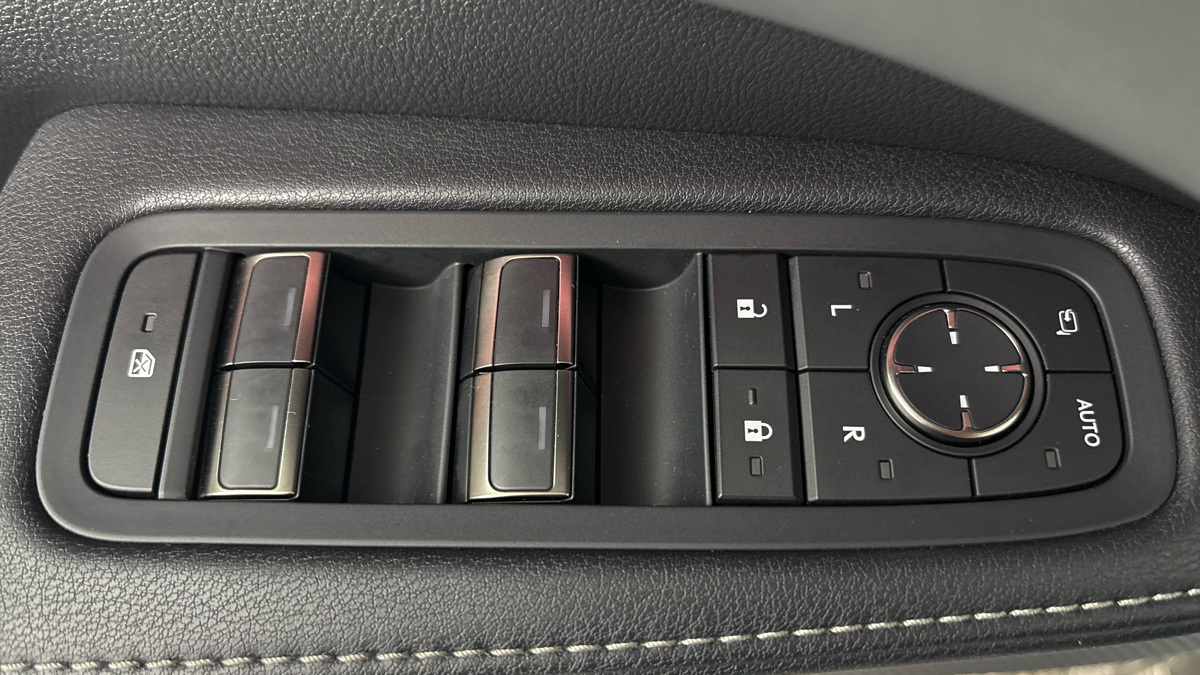 Lexus RX - 24