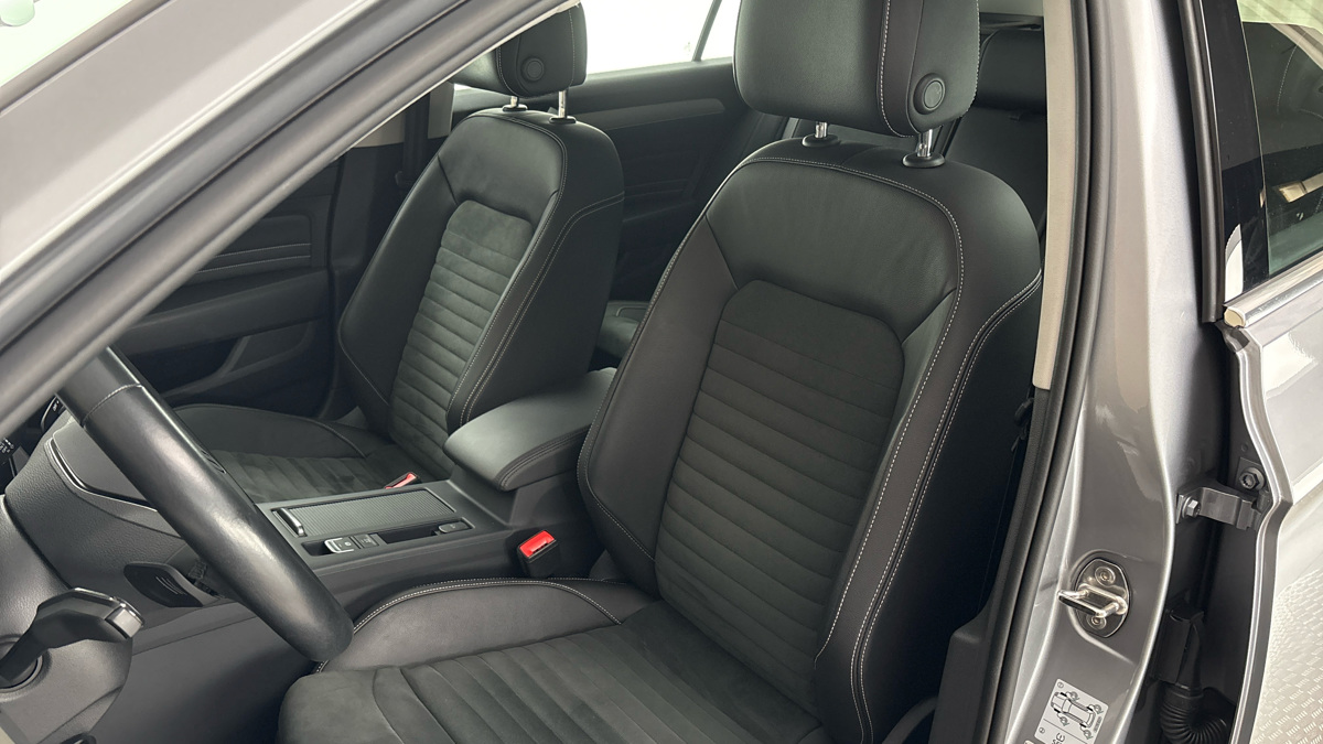 Volkswagen Passat - 15