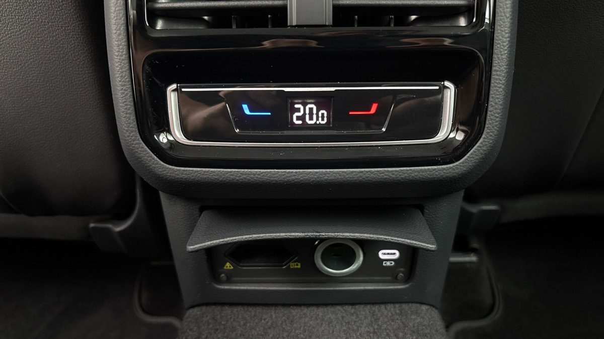 Volkswagen Passat - 22