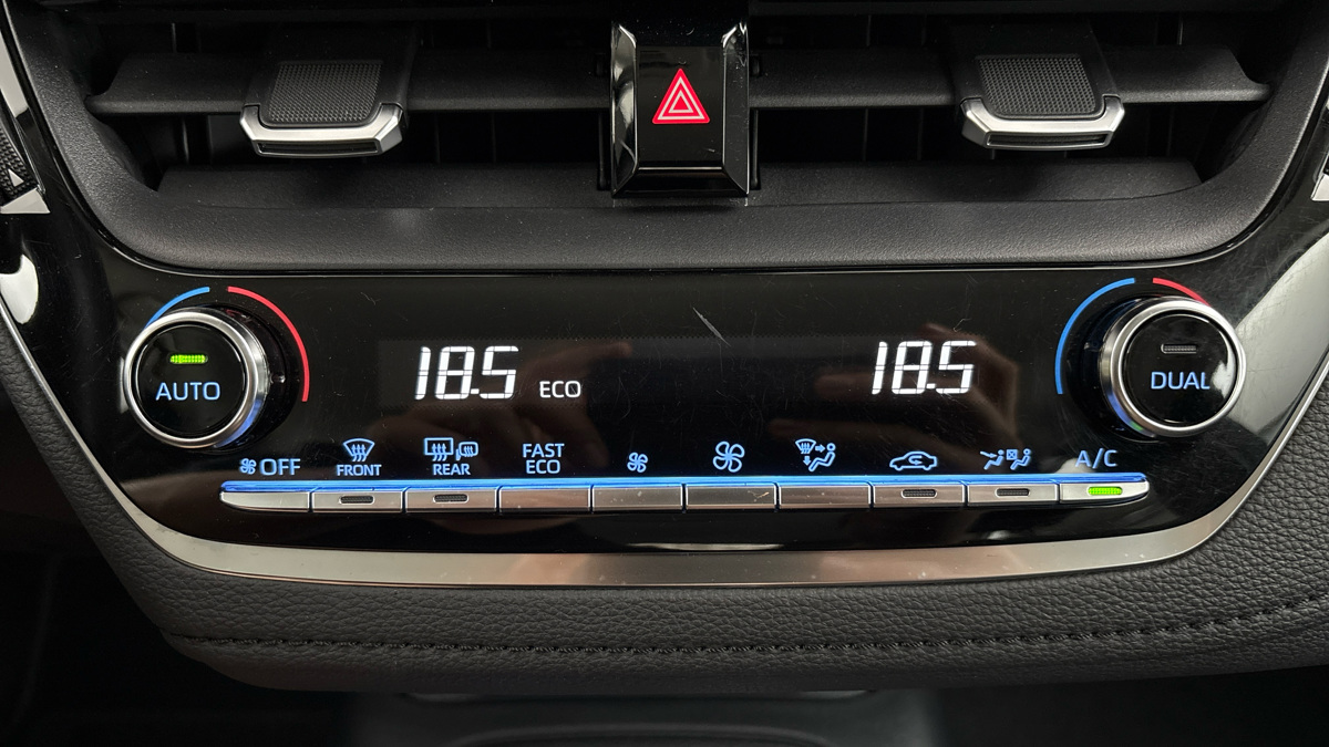 Toyota Corolla - 13