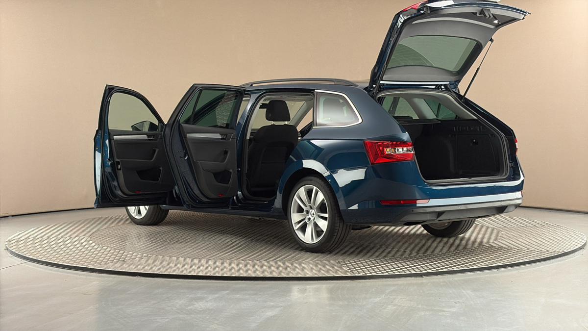 Škoda Superb - 7