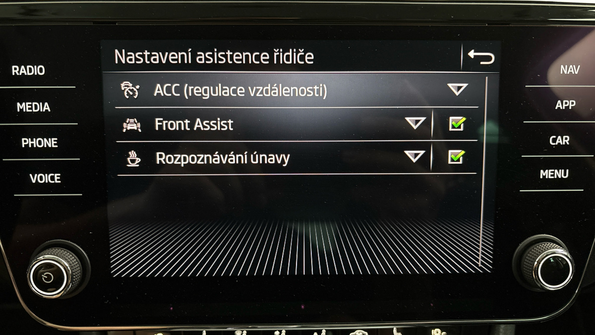 Škoda Superb - 23