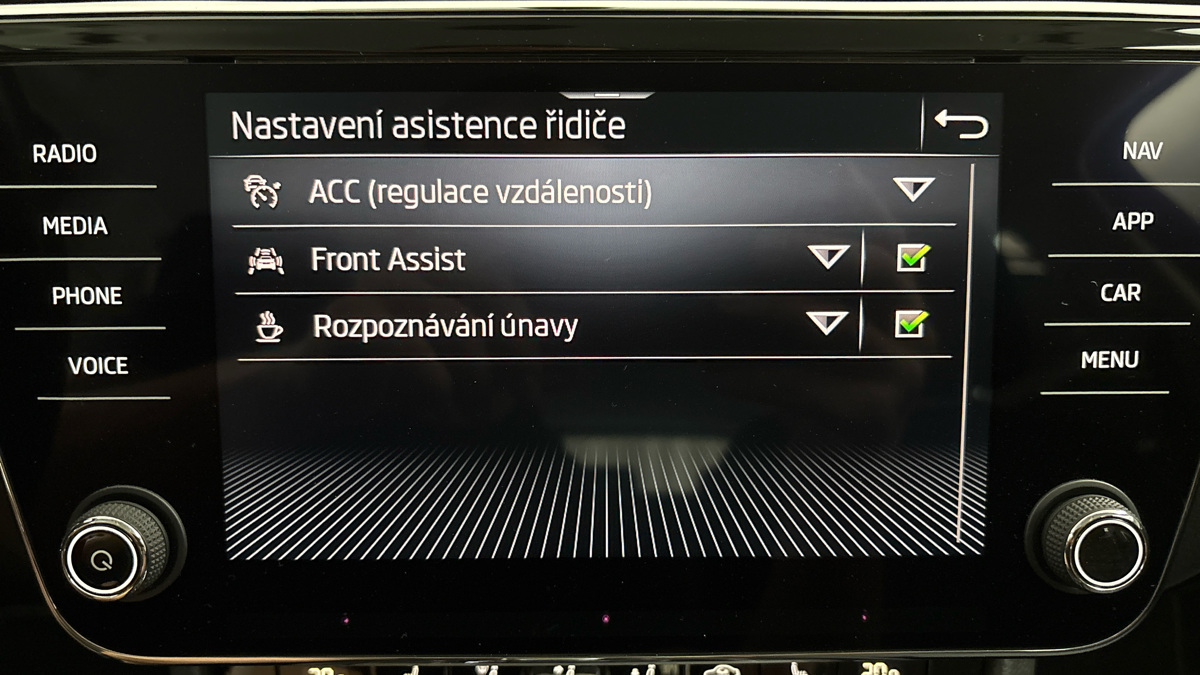 Škoda Superb - 24