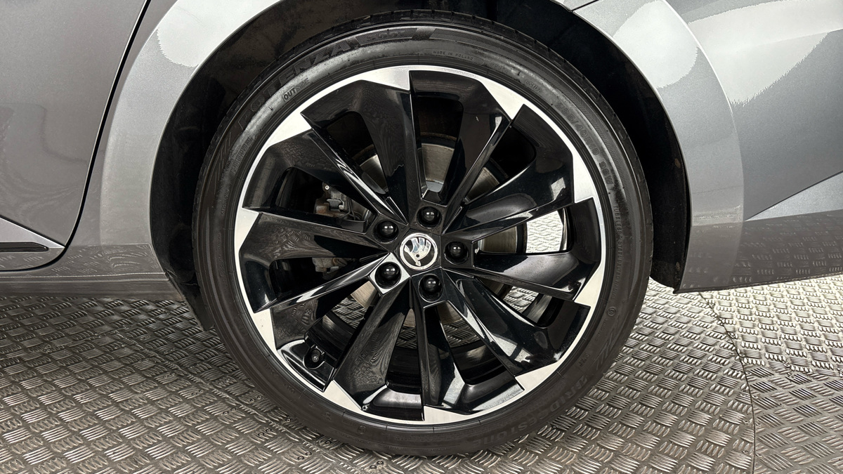 Škoda Superb - 19