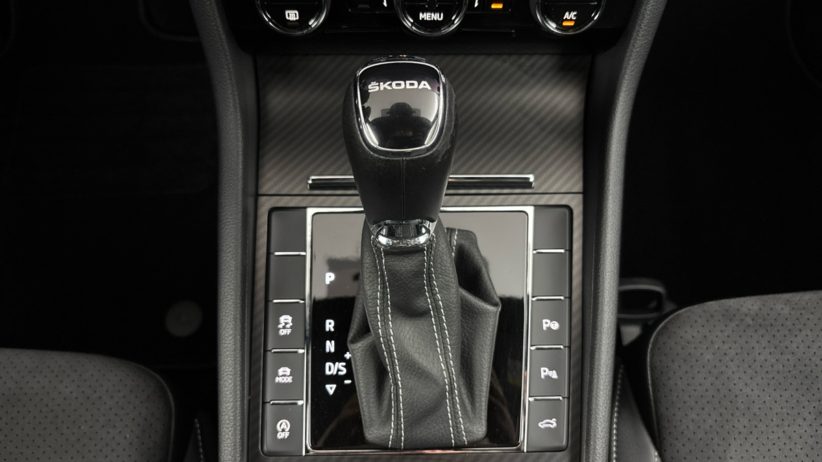 Škoda Superb - 25