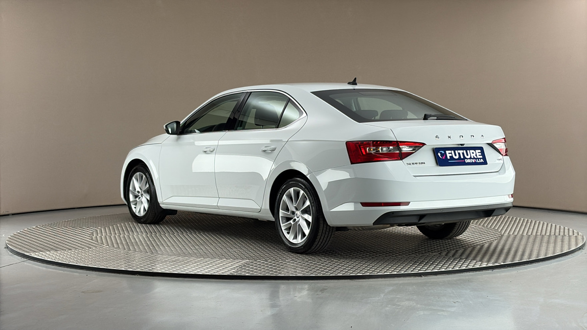Škoda Superb - 2