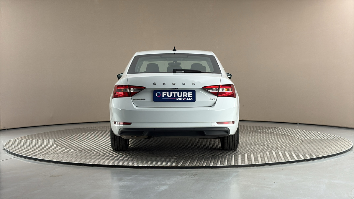 Škoda Superb - 5
