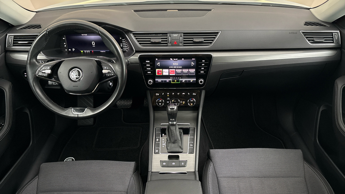 Škoda Superb - 8