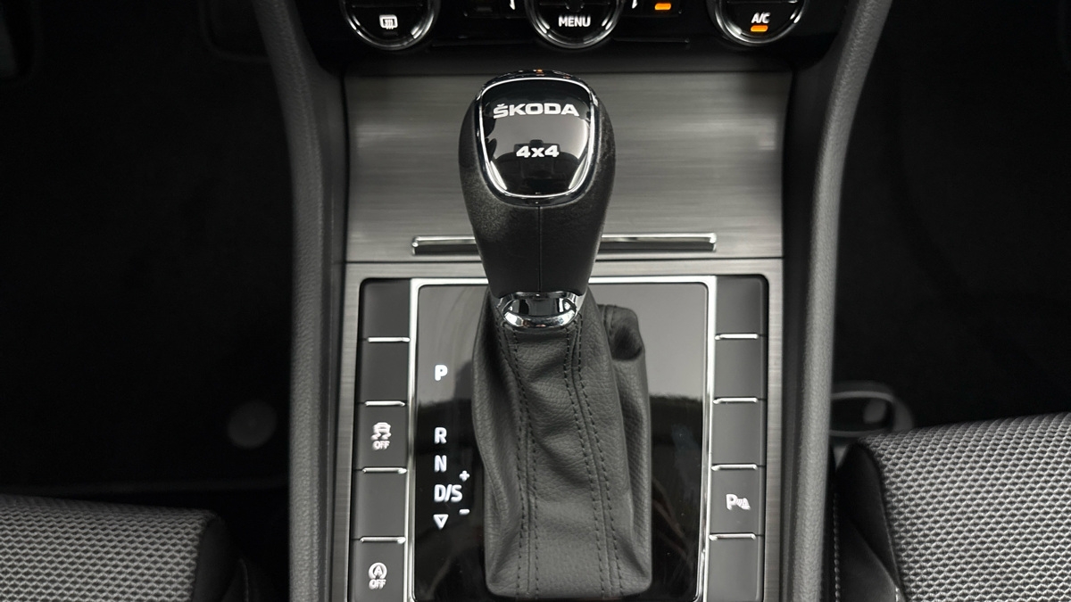 Škoda Superb - 24