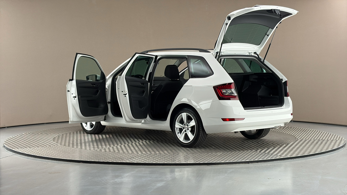 Škoda Fabia - 7