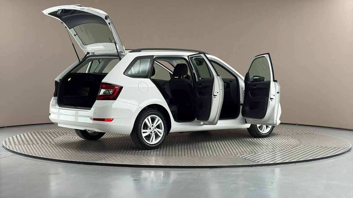 Škoda Fabia - 6