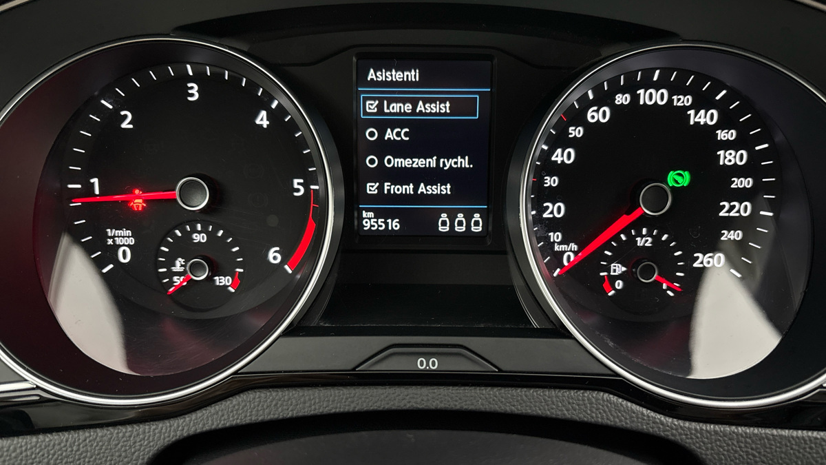 Volkswagen Passat - 10