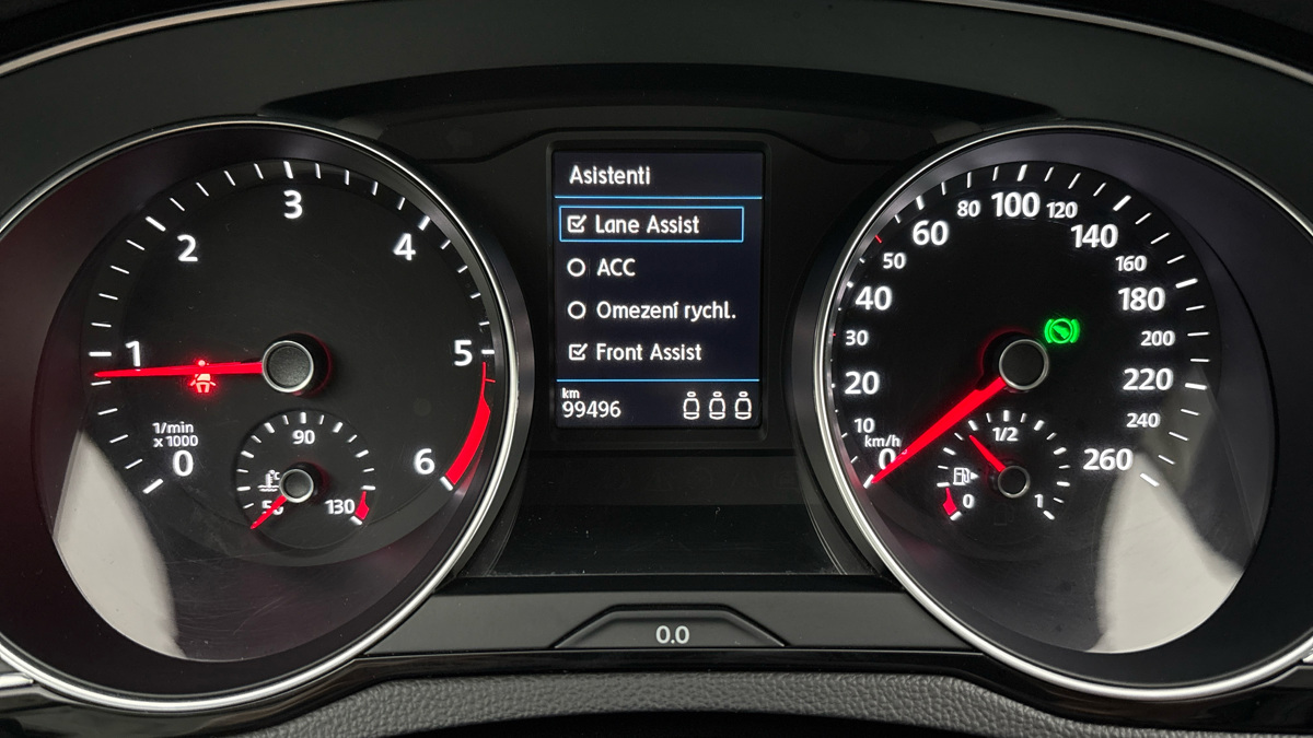 Volkswagen Passat - 10