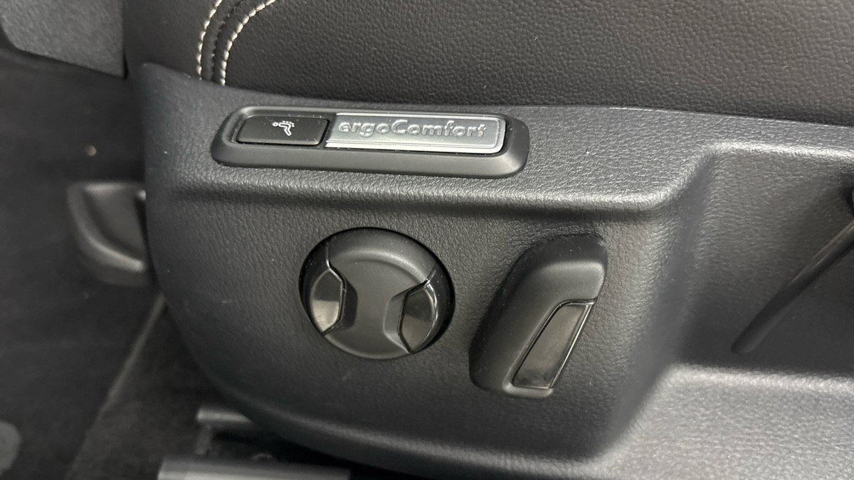 Volkswagen Passat - 21