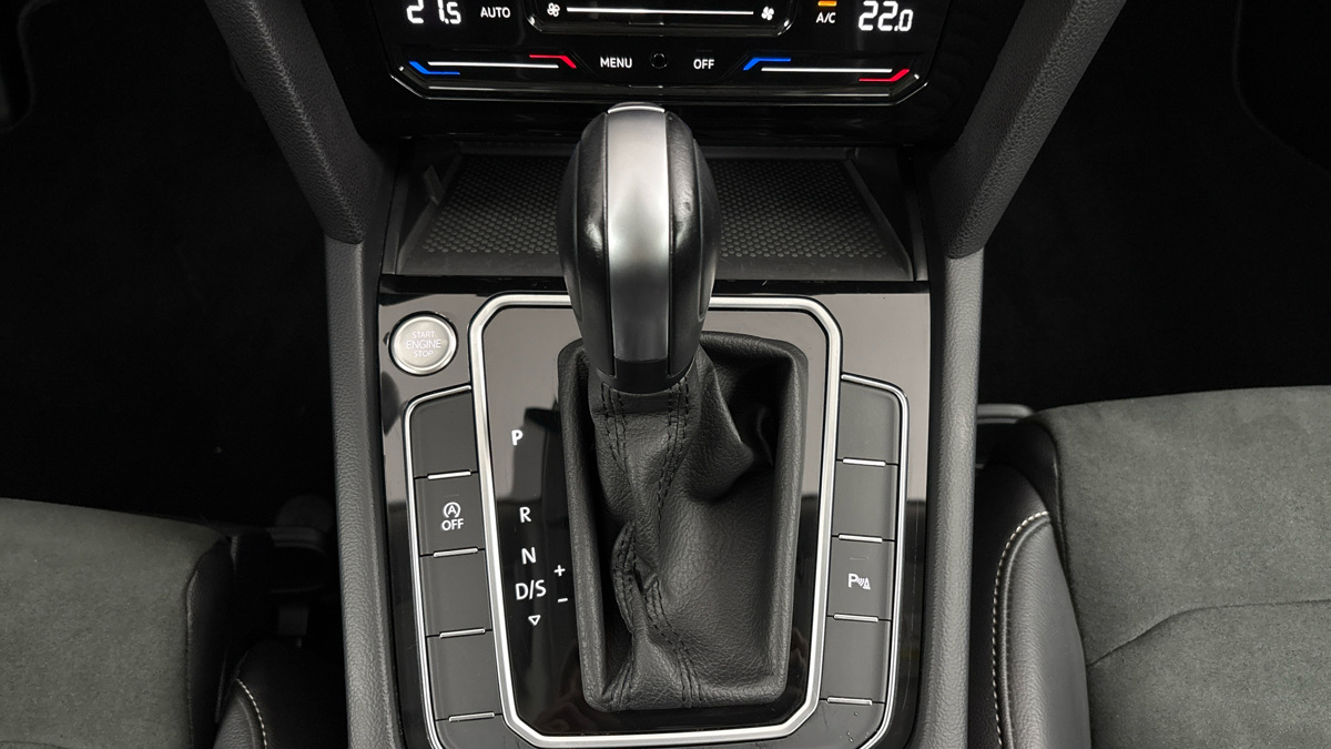 Volkswagen Passat - 24