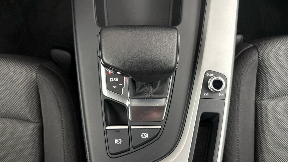 Audi A4 - 24