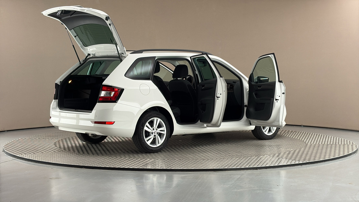 Škoda Fabia - 6