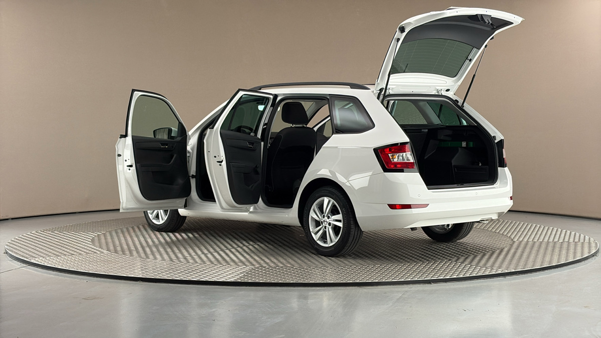 Škoda Fabia - 7