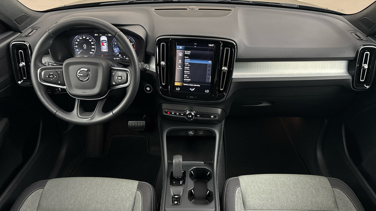 Volvo XC40 - 8