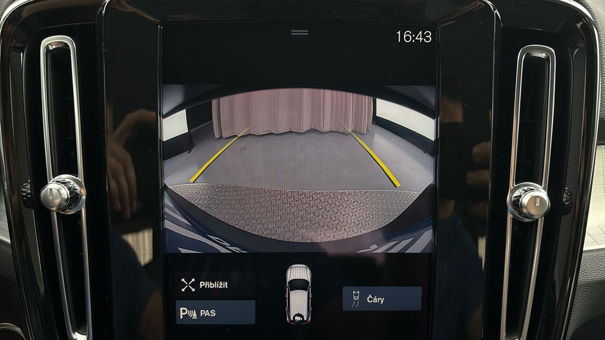 Volvo XC40 - 12