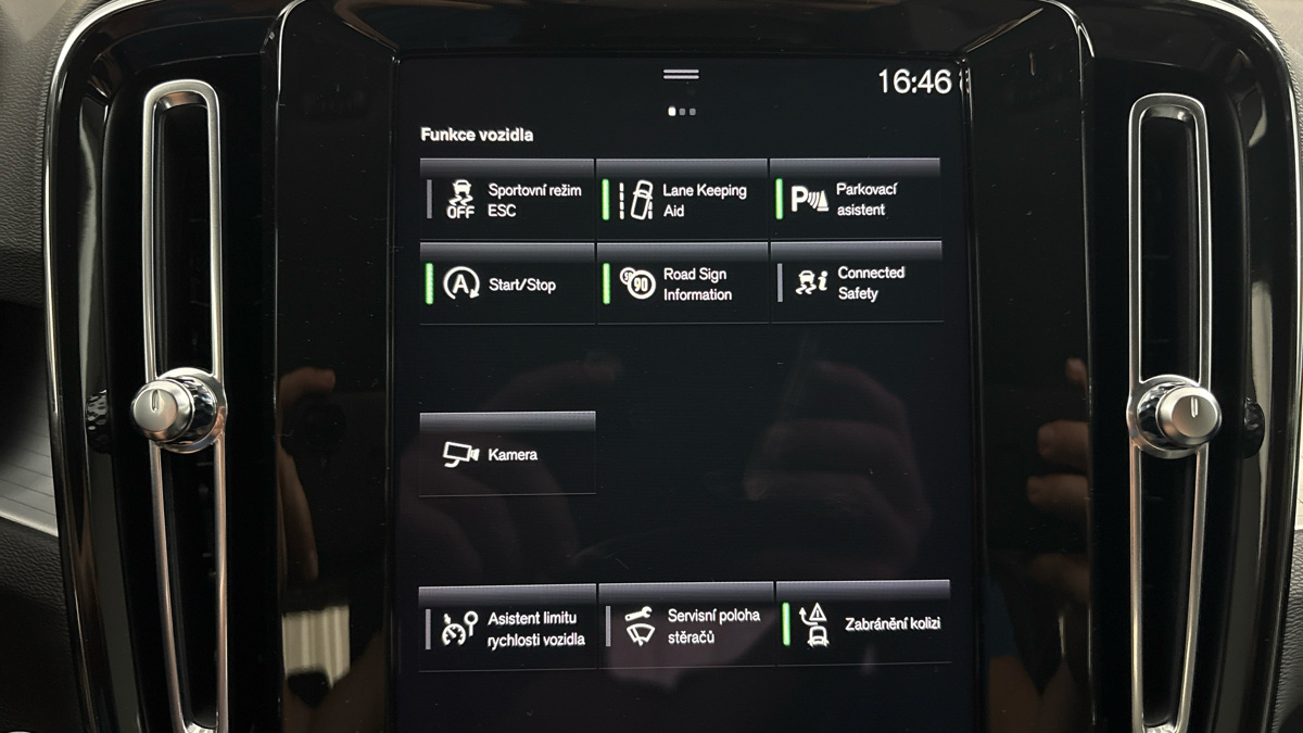 Volvo XC40 - 24
