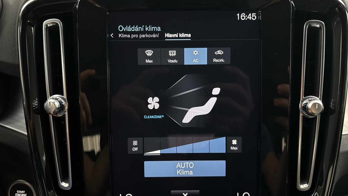 Volvo XC40 - 25