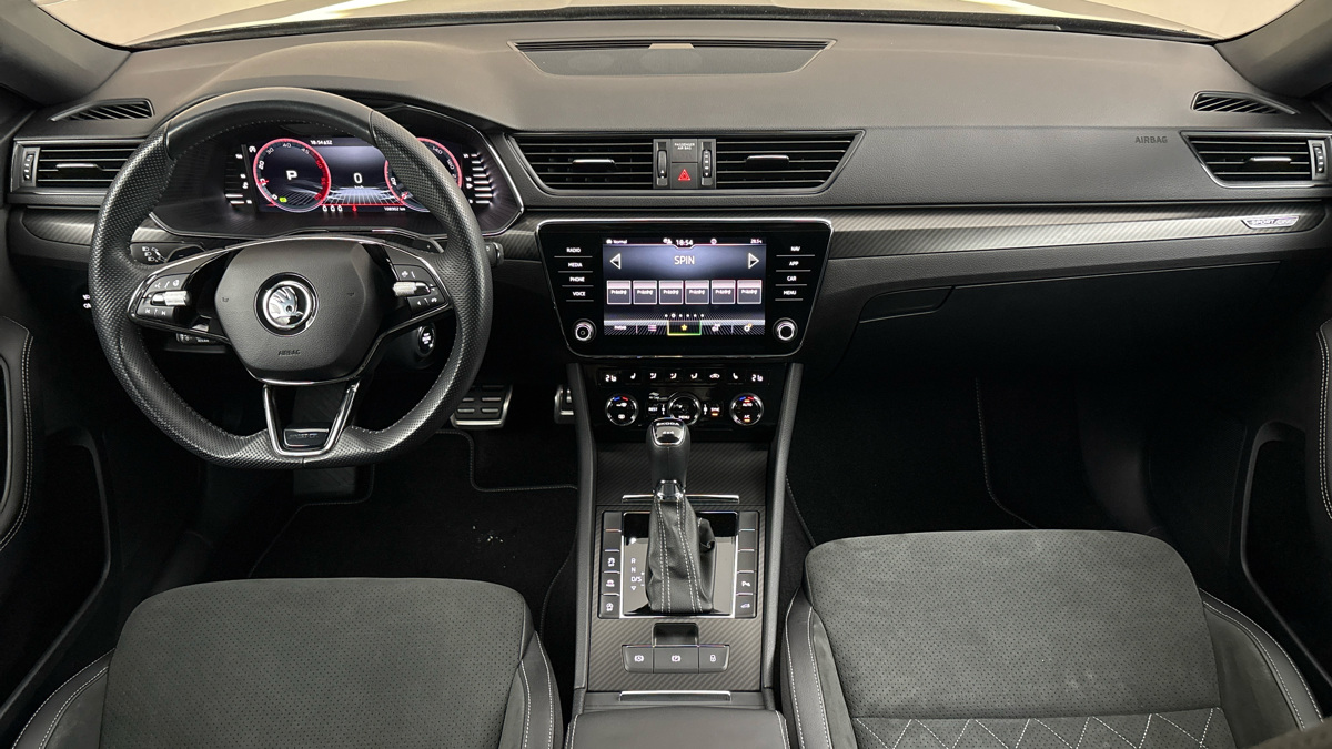 Škoda Superb - 8