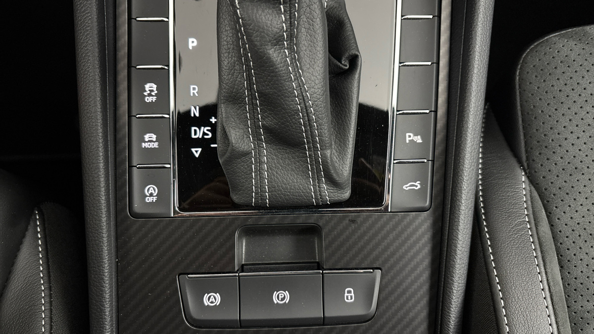 Škoda Superb - 23