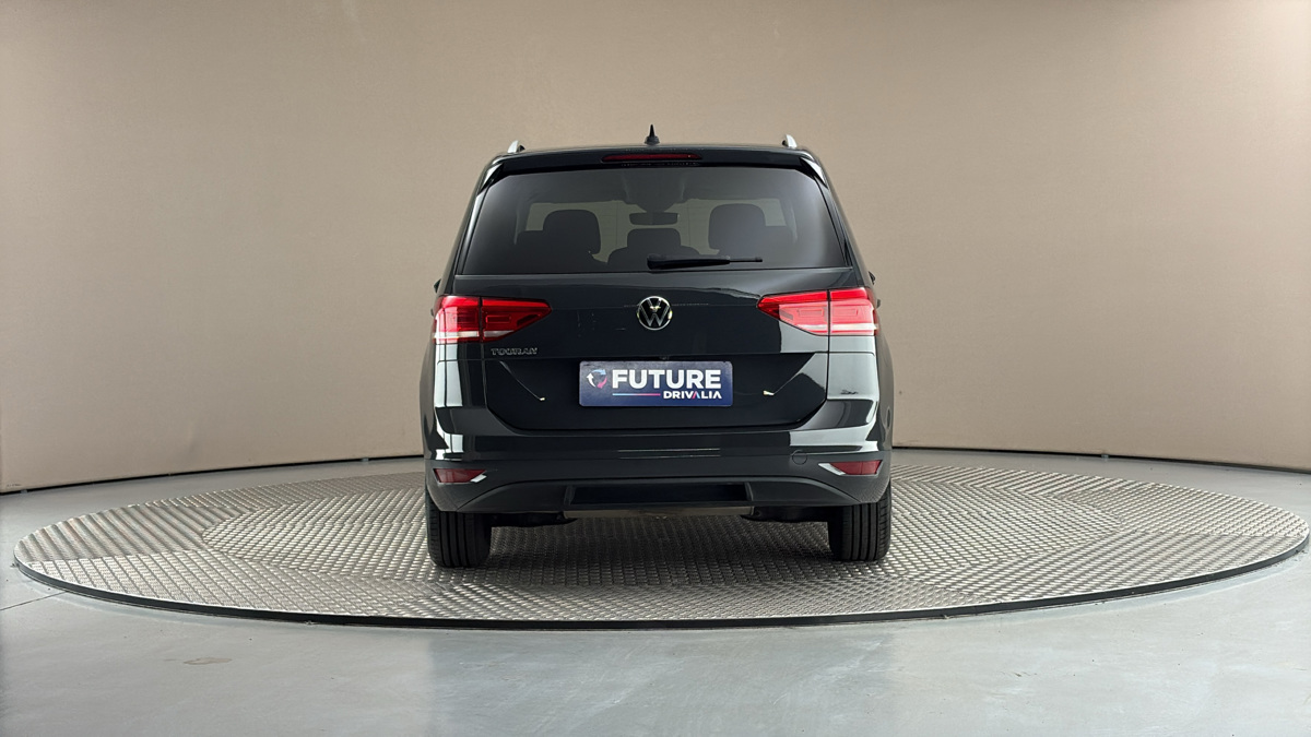 Volkswagen Touran - 5